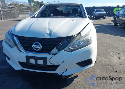 2016 Nissan Altima 2.5 S z USA, uszkodzony, nr VIN 1N4AL3AP2GC242800